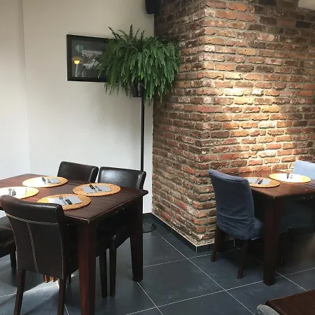 ホテル L'entre Nous トロワ・ポン